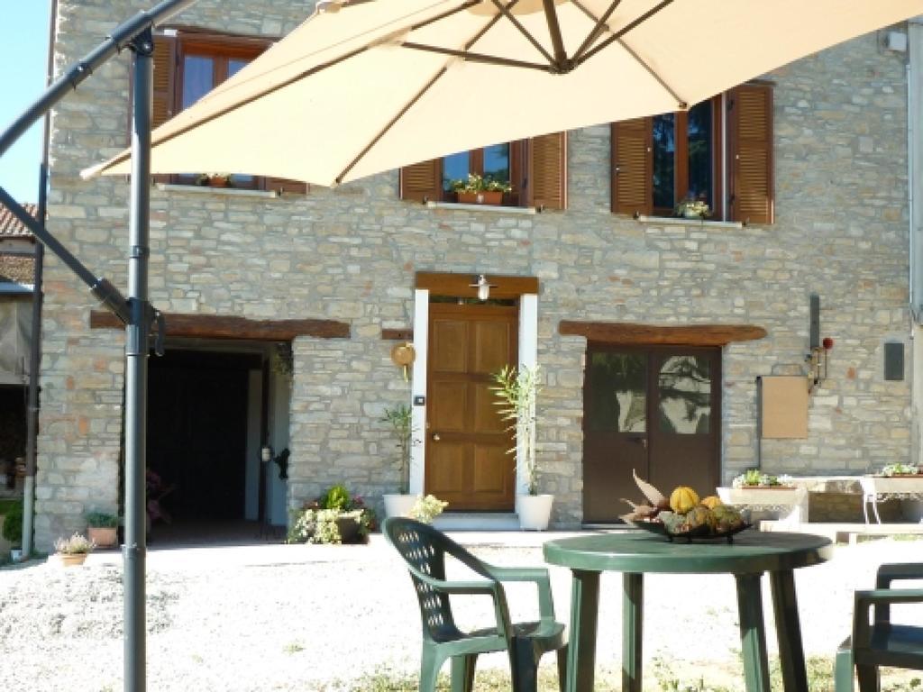 Villa Il Grappolo In Langa à Monastero Bormida Extérieur photo