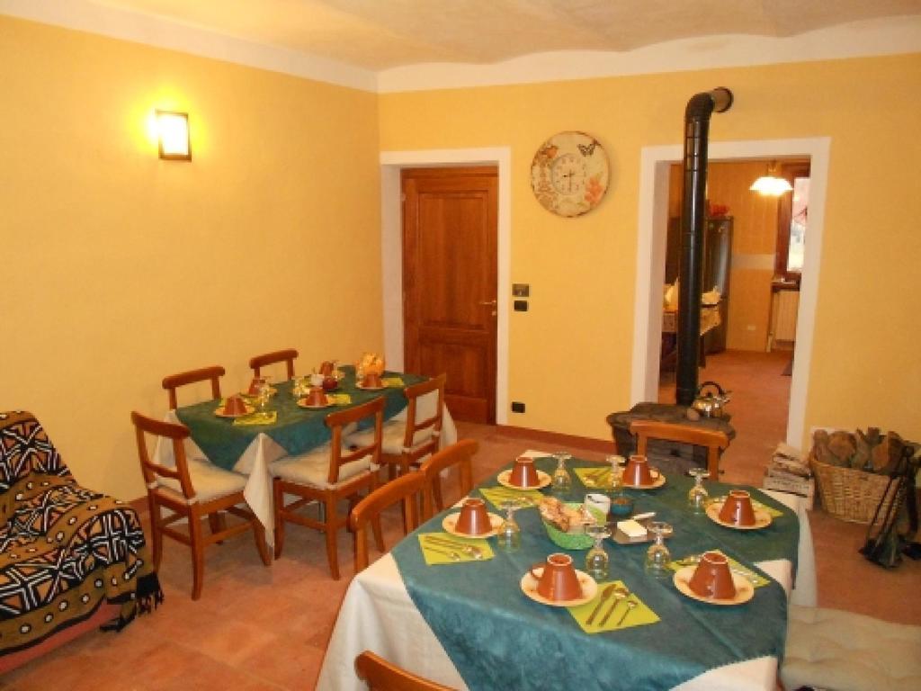 Villa Il Grappolo In Langa à Monastero Bormida Extérieur photo